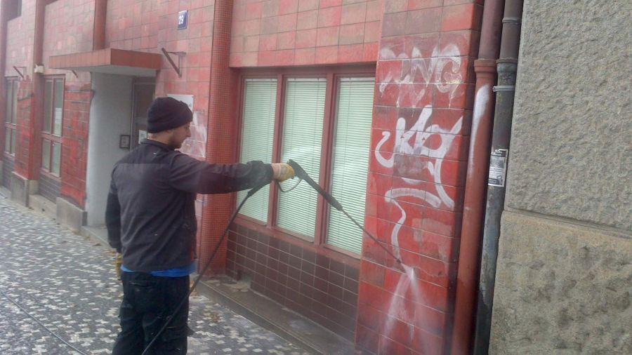 Jak odstranit graffiti?